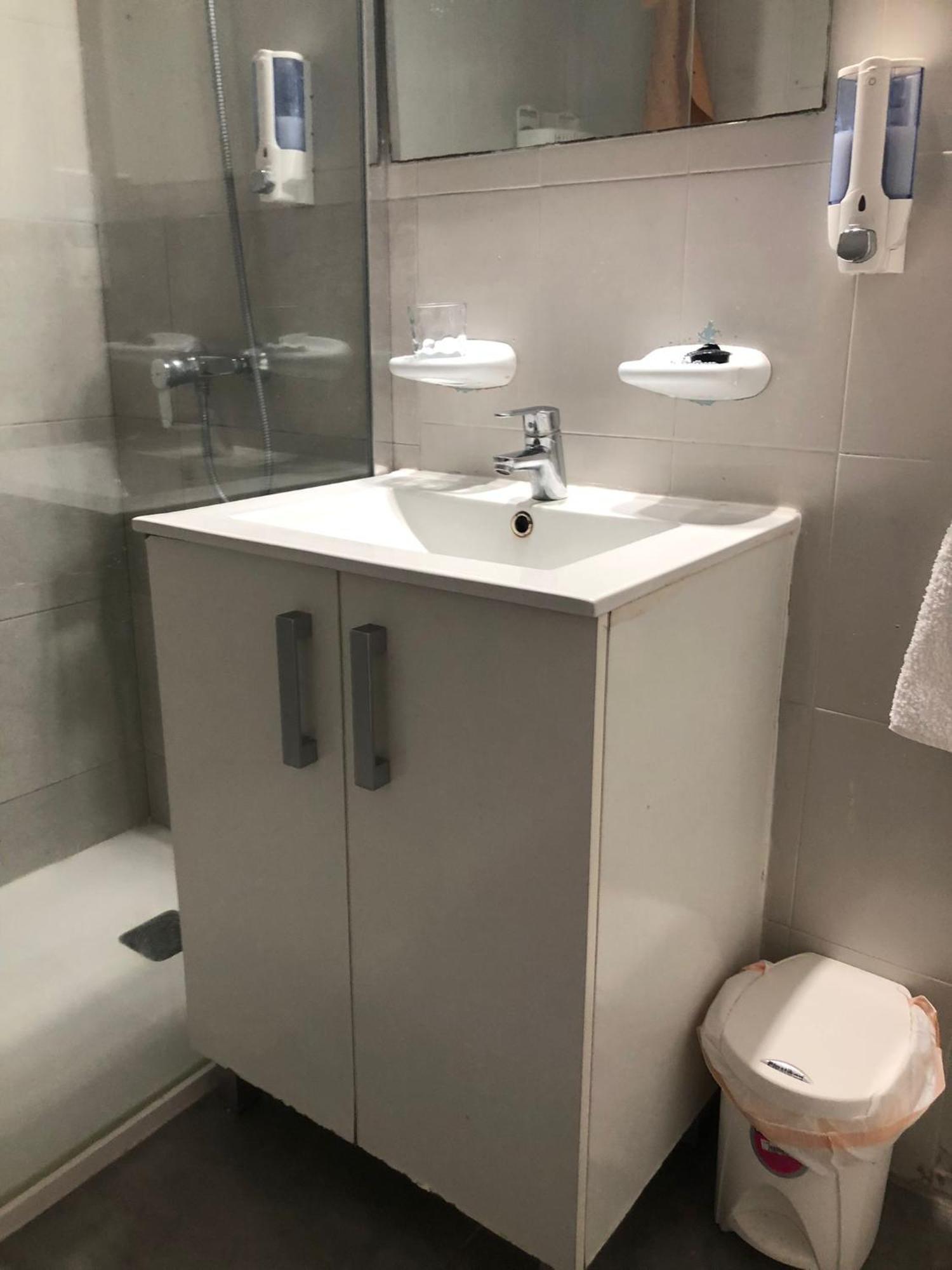 Skol - One Bedroom - Pool And Sea Views Apartment